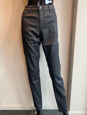  000999 BLACK