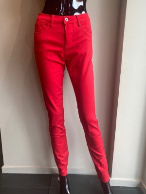  000450 RED