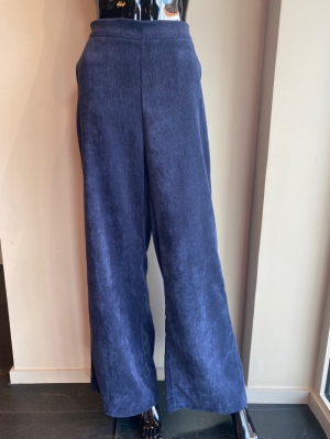  DONKERBLAUW